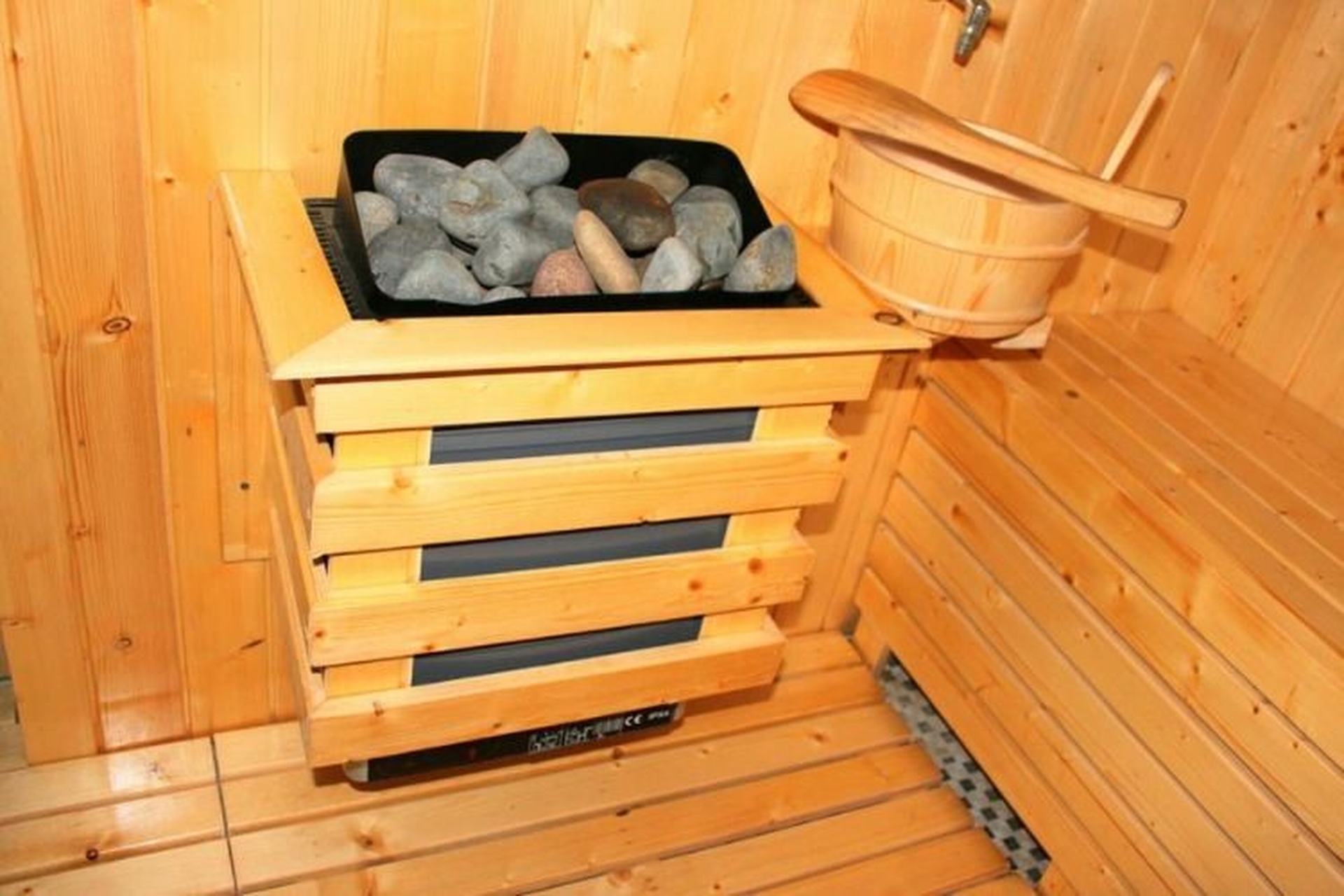 Cách chọn mua máy xông hơi khô nhập khẩu tốt nhất và thương hiệu chất lượng