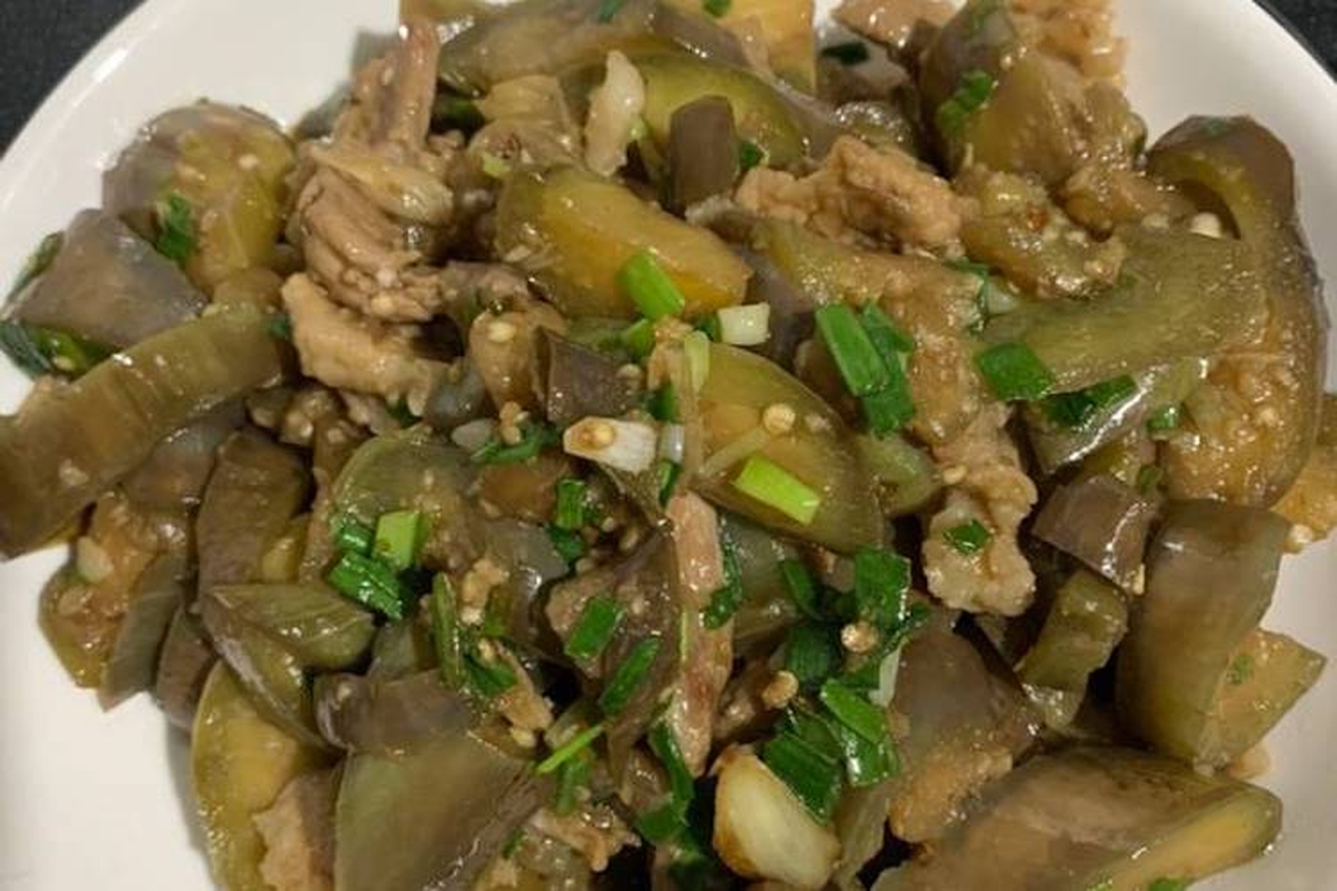 Cách làm món cà tím xào ba chỉ ngon mềm, ít dầu mỡ chuẩn vị cho bữa cơm gia đình