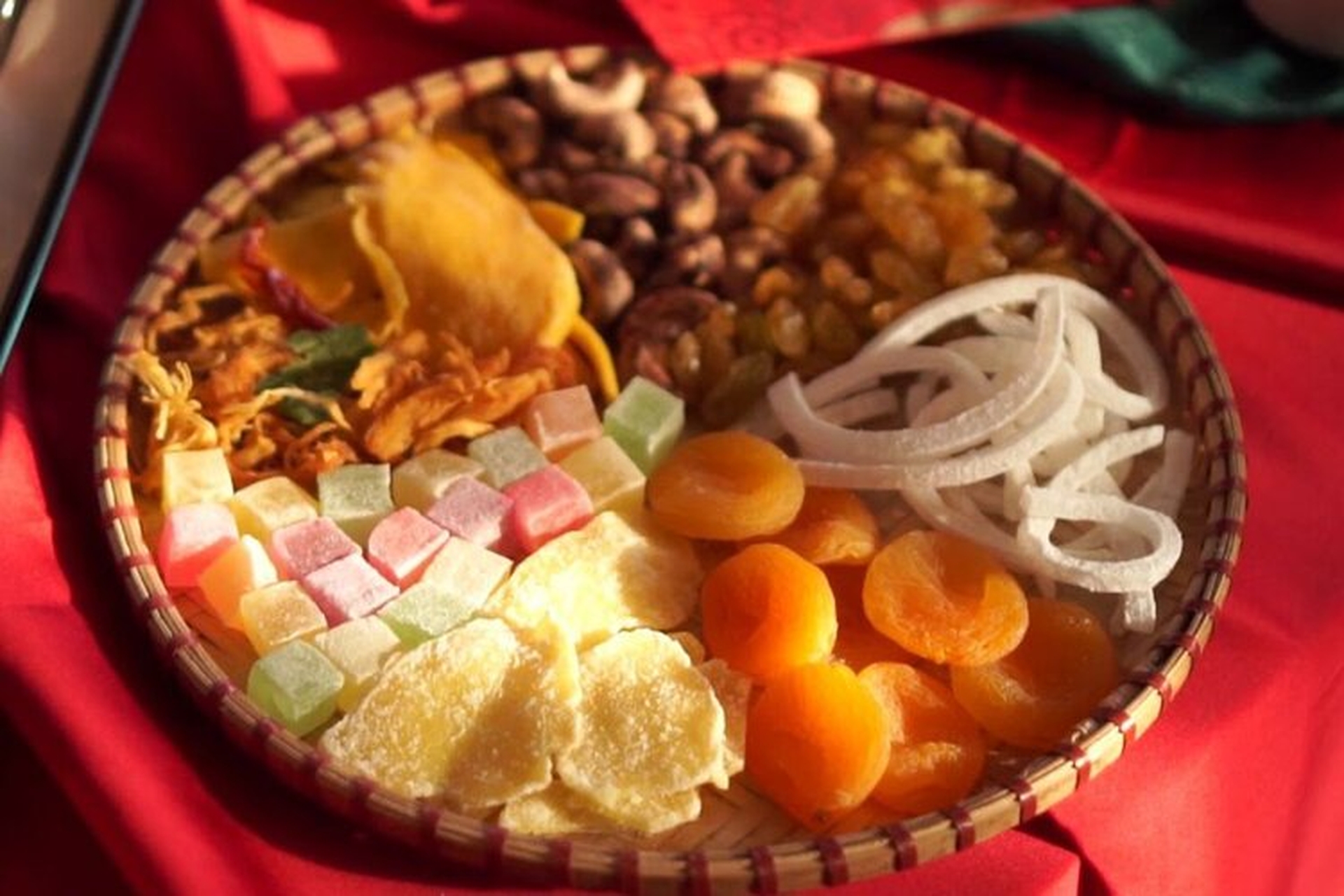 Hướng dẫn cách làm mứt ngày Tết, công thức đơn giản cho 7 món mứt dễ làm từ các nguyên liệu quen thuộc