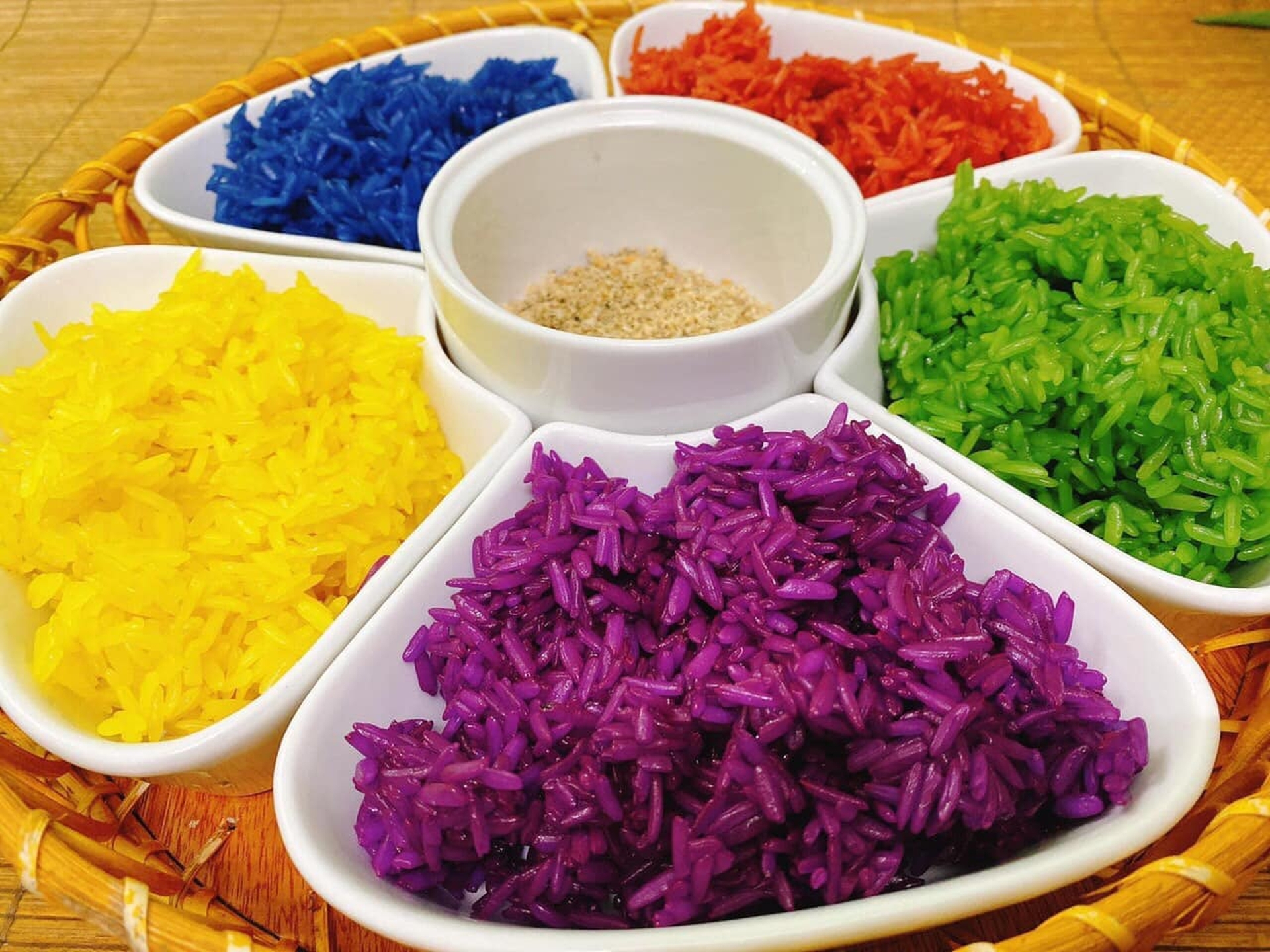 Cách làm xôi ngũ sắc từ rau củ quả vừa dẻo mềm, thơm ngon vừa bổ dưỡng cho cả gia đình