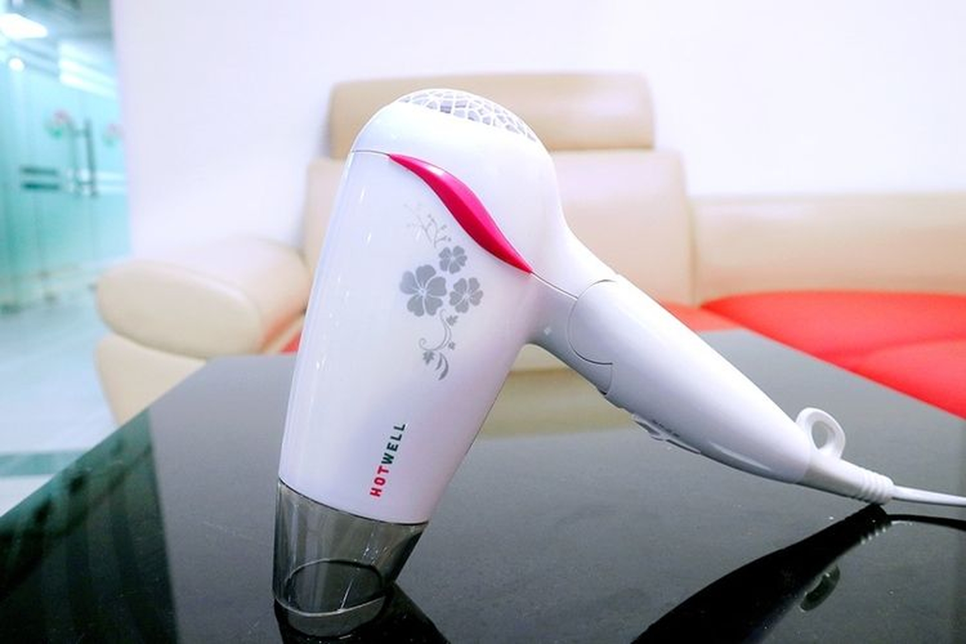 Lưu ý gì khi chọn máy sấy tóc thông minh cho bé? Gợi ý một số sản phẩm phù hợp