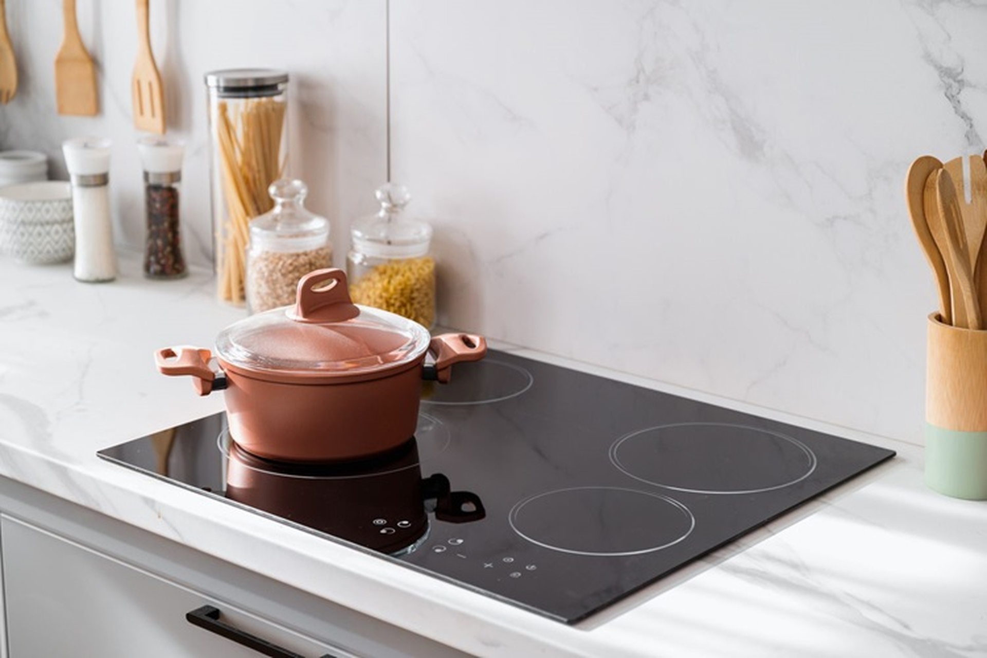 Mua bếp từ ở đâu tại Bình Tân TP.HCM? Gợi ý địa chỉ mua sắm uy tín, chất lượng nhất