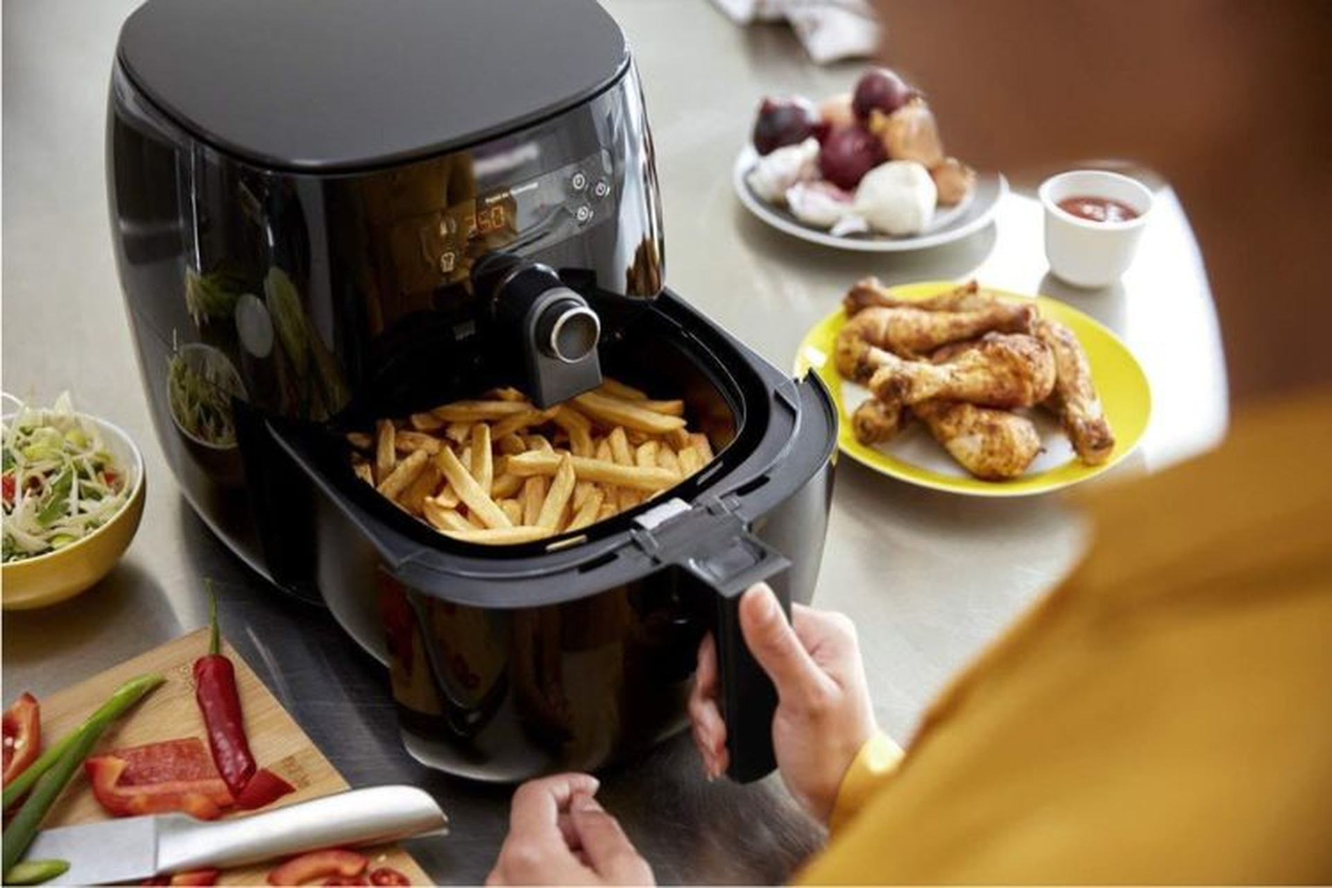 Mua nồi chiên không dầu ở đâu tại Quảng Nam? Những nồi chiên không dầu nên mua ở FPT Shop Quảng Nam