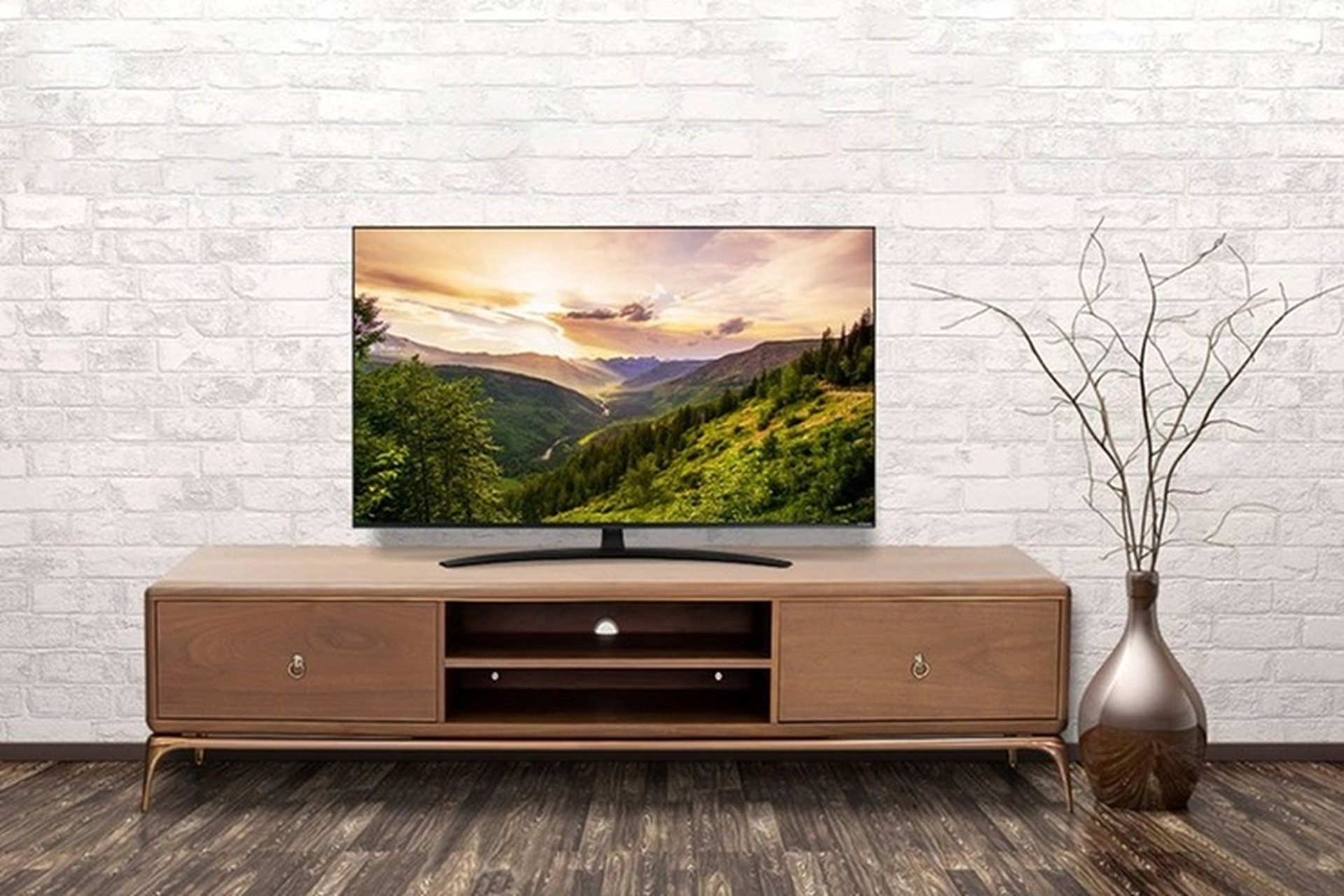 Nên mua tivi ở đâu tại Bình Dương đảm bảo chất lượng, giá cả phù hợp với ngân sách gia đình?