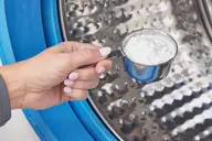 Bột vệ sinh máy giặt là gì? Có nên dùng thường xuyên để làm sạch lồng giặt?