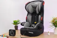 Cách chọn ghế ô tô trẻ em cho gia đình: 5 yếu tố quyết định độ phù hợp với trẻ và xe