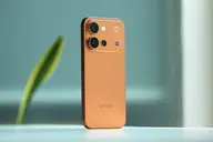 Đánh giá vivo V80: Thiết kế cao cấp, màn hình AMOLED 144 Hz, camera ZEISS 3x và pin 7.200 mAh