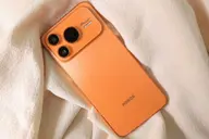 HONOR Power 2 gây chú ý với pin lớn và giao diện Transparency