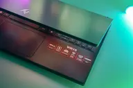 Laptop phục vụ cho 4 năm đại học: Nên chọn Nitro ProPanel hay Predator?
