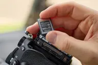 Nên mua thẻ nhớ tốc độ bao nhiêu? Chọn đúng chuẩn cho điện thoại, máy ảnh khi quay 4K
