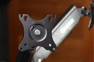 Ngàm VESA là gì? Những điều cần biết trước khi chọn mua arm và giá treo cho màn hình
