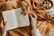 Tìm hiểu ngành Văn học: Khối thi, các trường đào tạo, cơ hội nghề nghiệp và mức lương