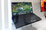Samsung trình làng màn hình OLED laptop 300 Hz đầu tiên thế giới