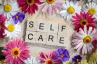Self care là gì? Bí quyết chăm sóc bản thân để sống tích cực và cân bằng hơn