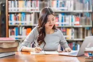 Self study là gì? Phương pháp tự học khoa học giúp nâng cao năng lực cá nhân