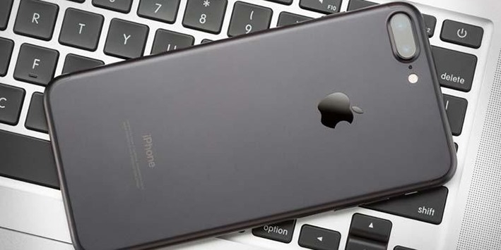 Nhìn lại lịch sử dòng iPhone Plus trong 4 năm qua