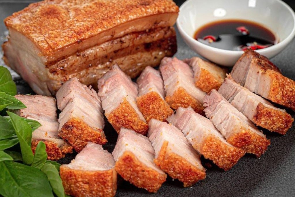 Hướng dẫn cách làm ba rọi chiên giòn bằng nồi chiên không dầu