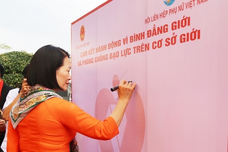 25/11 là ngày gì 8