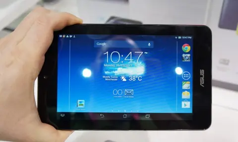Memo Pad HD7 con bài tẩy của Asus
