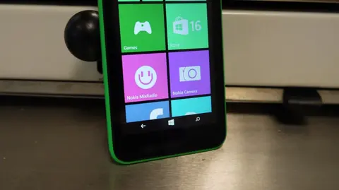 Lumia 530 kẻ thay thế của Lumia 520