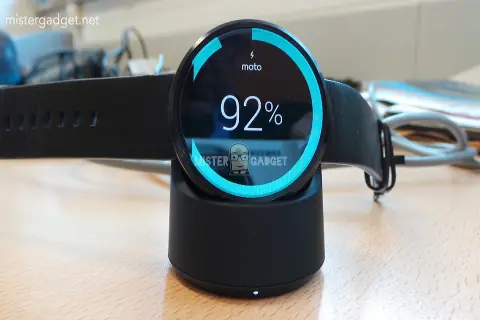Moto 360 giảm giá bán xuống còn 2 triệu đồng