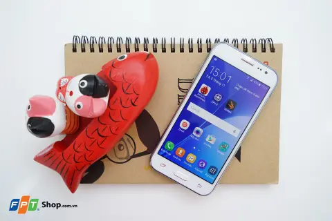Đặt mua Galaxy J2 – Tặng ngay 500 ngàn đồng cùng cơ hội trúng thưởng Gear S2