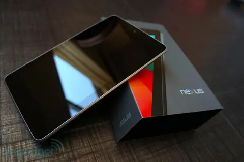 So sánh thiết kế và màn hình của Nexus 7 2013 với Galaxy Note 3