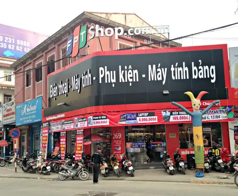 Khai trương cửa hàng thứ 27 tại Hà Nội, FPT Shop 269 Chùa Bộc tặng TV trị giá 6 triệu khi mua Note 4