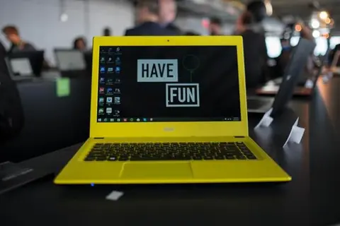 Trên tay chiếc Acer Aspire E14