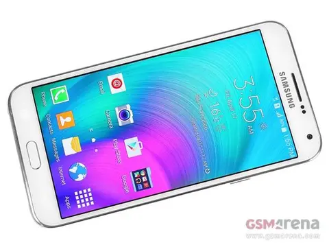 Đánh giá màn hình và thời lượng pin của Samsung Galaxy E7