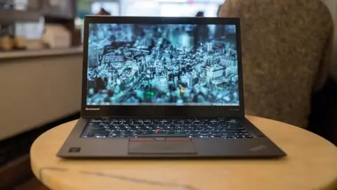 Lenovo ThinkPad X1 Carbon (2015) – Chiếc máy tính xách tay đỉnh của đỉnh