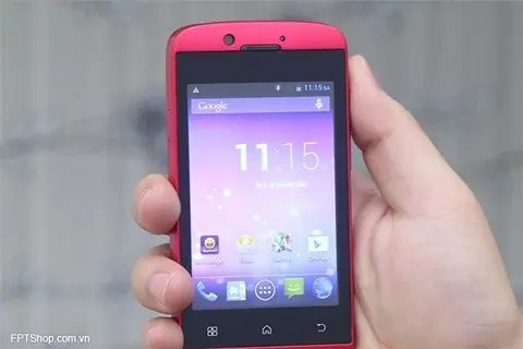 Phấn khích tuột độ khi cầm trên tay chiếc smartphone bình dân Q-Mobile QS05