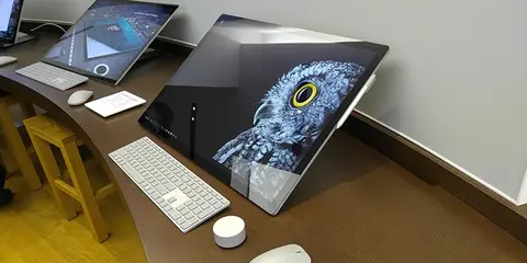 Hình ảnh và video thực tế của Surface Studio: máy tính siêu bự của Microsoft