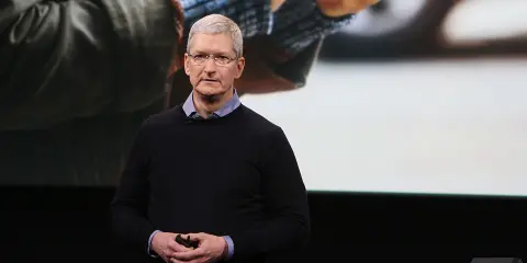 Tim Cook: "Apple đấu tranh với FBI là vì khách hàng"