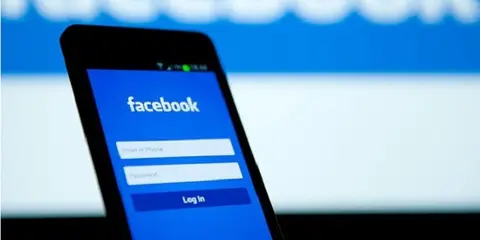 Đã có Facebook chính chủ trên Windows 10 Mobile – Tính năng tương tự iOS