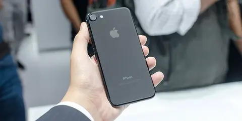 Giá bán iPhone 7 tại Việt Nam dự kiến sẽ "rẻ bất ngờ"