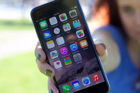 Làm sao để thiết lập thứ tự cập nhật ứng dụng trên iOS 10