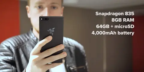 Razer phone chính thức ra mắt: ‘’Siêu phẩm’’ smartphone dành cho game thủ!!