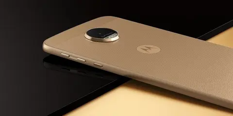 Moto Z bản 2017 của Motorola năm nay sẽ có thêm máy quét mống mắt