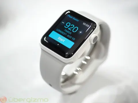 Apple Watch Series 3 sẽ dùng công nghệ màn hình khác?