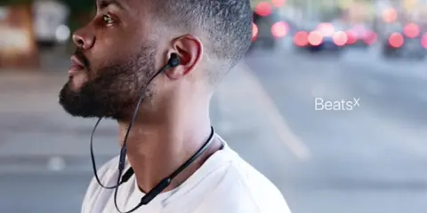 Tai nghe AirPods phiên bản Beats của Apple sẽ ra mắt vào ngày 10/2 sắp tới