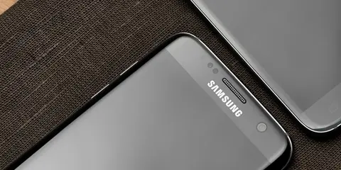 Ngoài Bixby, Galaxy S8 còn có thể được trang bị thêm Samsung Hello