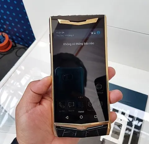 Cực Shock! với chiếc smartphone đẳng cấp như Vertu của Viettel 