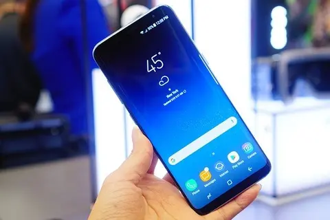 Lỗi màn hình ám đỏ trên Galaxy S8 chỉ là "chuyện nhỏ"