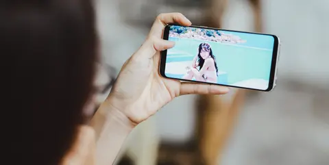 Màn hình infinity trên Galaxy S8 khi chơi game, xem phim sẽ thế nào?