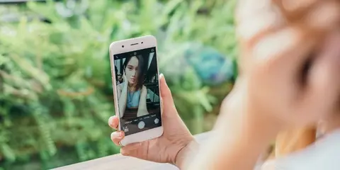 Đâu là sản phẩm đáng mua nhất nếu lựa chọn smartphone chơi game và selfie?