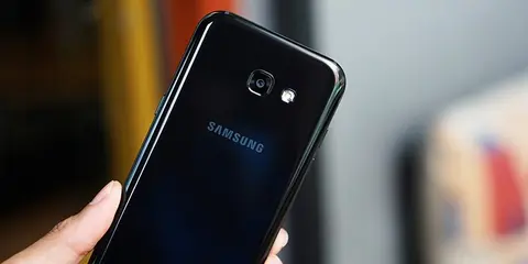 Đổi điện thoại Samsung cũ lấy Galaxy A 2017 mới với giá tiết kiệm đến 3 triệu đồng tại FPT Shop