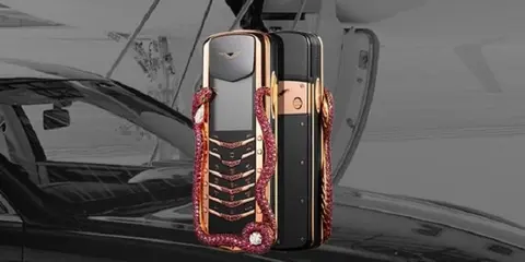 Vertu giới thiệu Signature Cobra Limited Edition phiên bản "Rắn" giá 8 tỷ