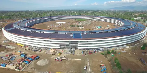 Toàn cảnh trụ sở siêu hoành tráng của Apple nhìn từ trên cao