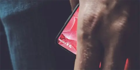 Có gì đặc biệt trong chiếc smartphone đầu tiên của "cha đẻ" Android?